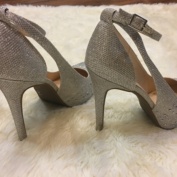 Jessica Simpson Heels - Picture 7 of 8